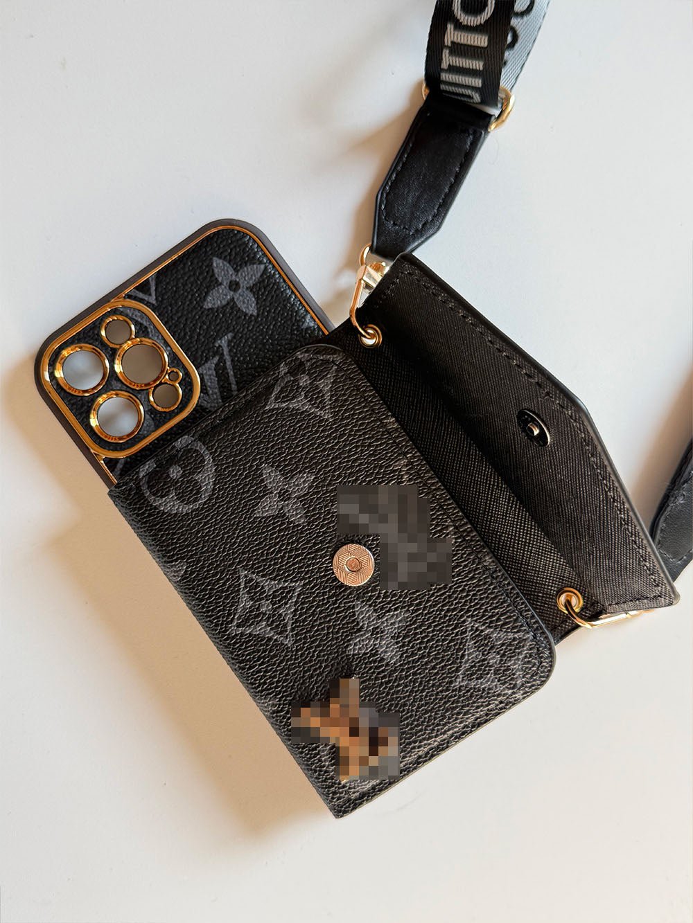 Black iPhone Case 2001 | Accordion card holder (subject to the video) - The Luxe Case