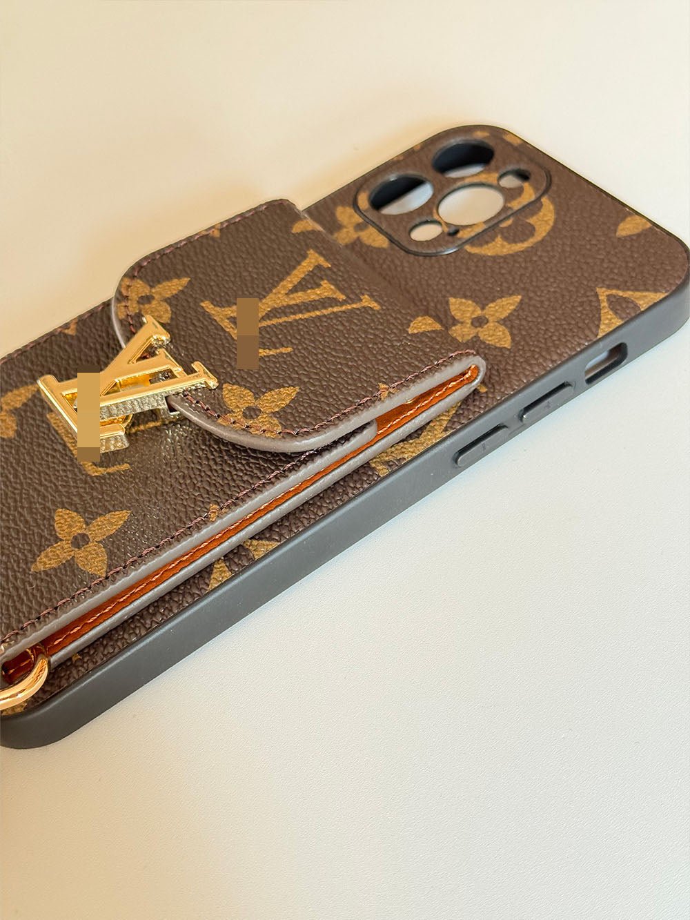 Brown iPhone case 2002 | Accordion card holder (subject to the video) - The Luxe Case