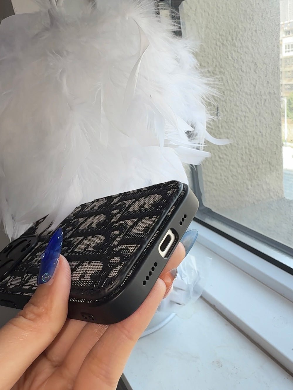 D series Phone case 1020 | with card holder (subject to the video) - The Luxe Case