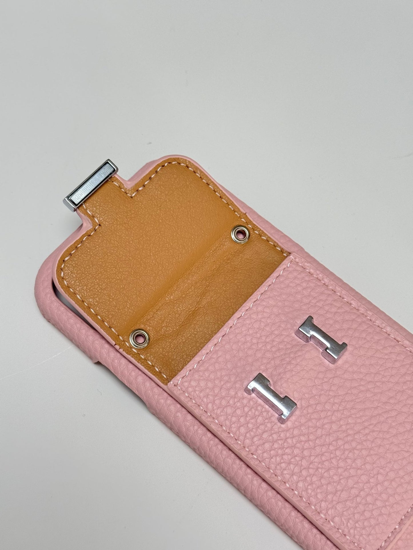 H Series iPhone case 2005 | Accordion card holder (subject to the video) - The Luxe Case