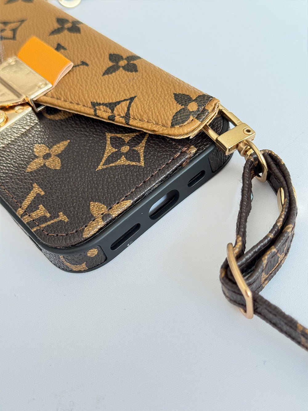 L series Phone case 1011 | Accordion card holder (subject to the video) - The Luxe Case