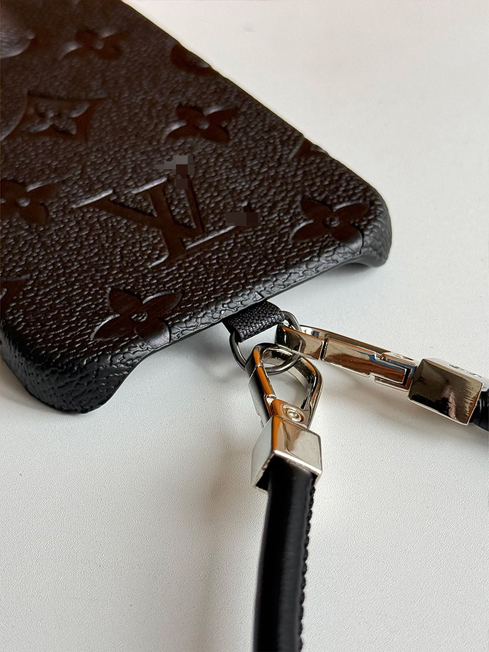 L series Phone case 1016 | without card holder (subject to the video) - The Luxe Case