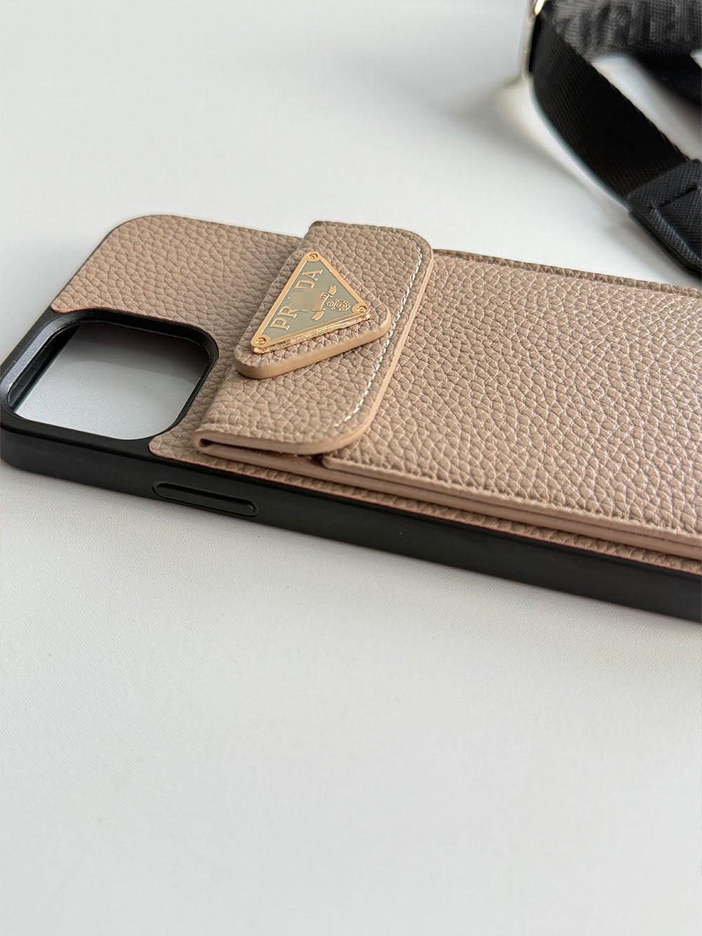 P series Phone case 1005 | Accordion card holder (subject to the video) - The Luxe Case