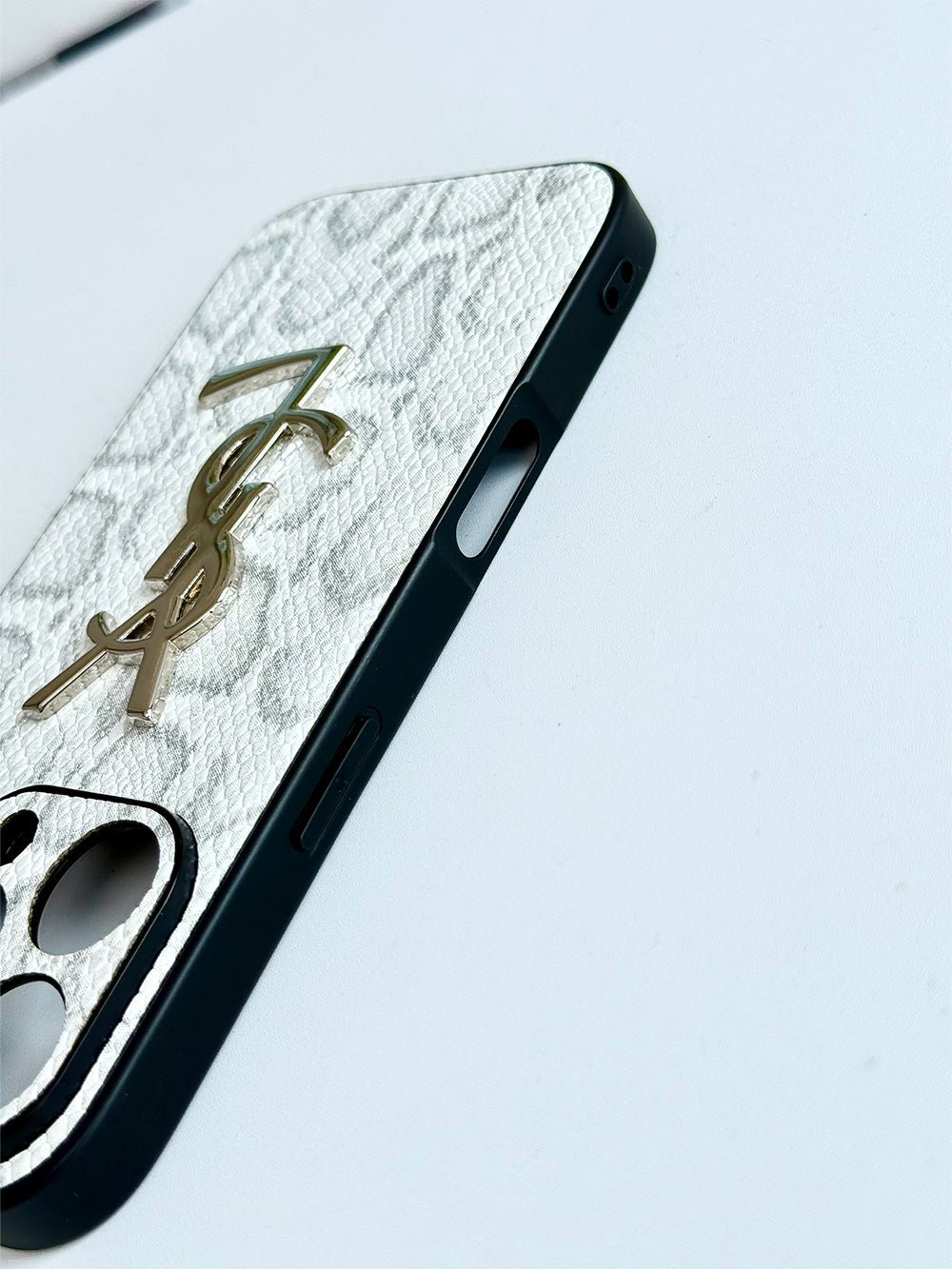 Y series Phone case 1018 | without card holder (subject to the video) - The Luxe Case